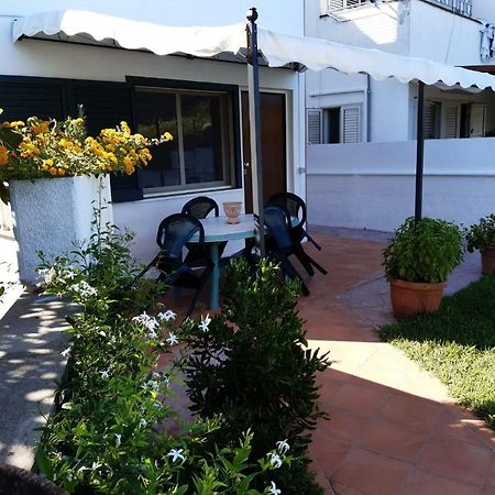 Casa Vacanza Villa Uggiano La Chiesa Eksteriør bilde