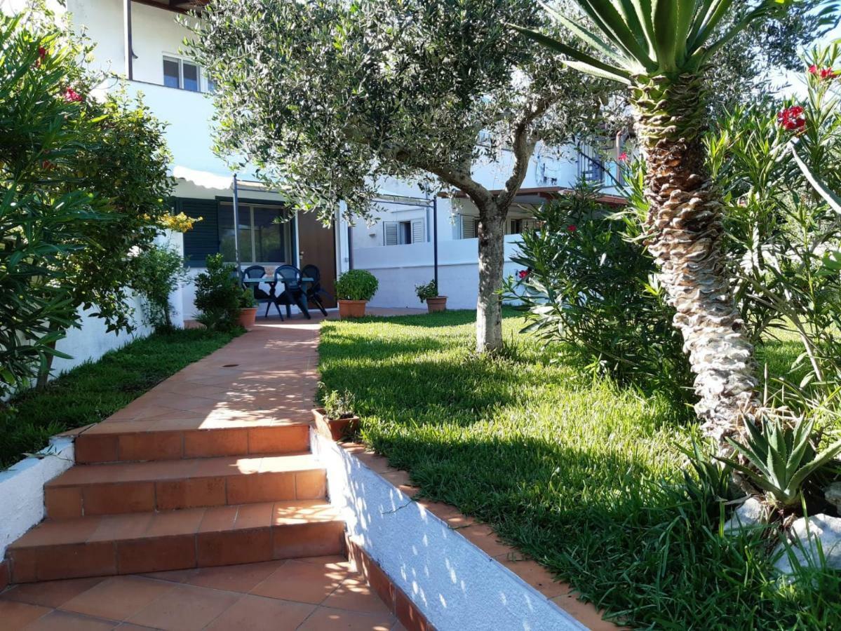 Casa Vacanza Villa Uggiano La Chiesa Eksteriør bilde