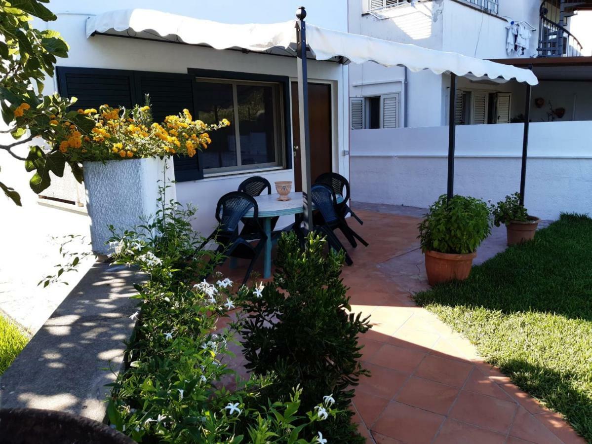 Casa Vacanza Villa Uggiano La Chiesa Eksteriør bilde